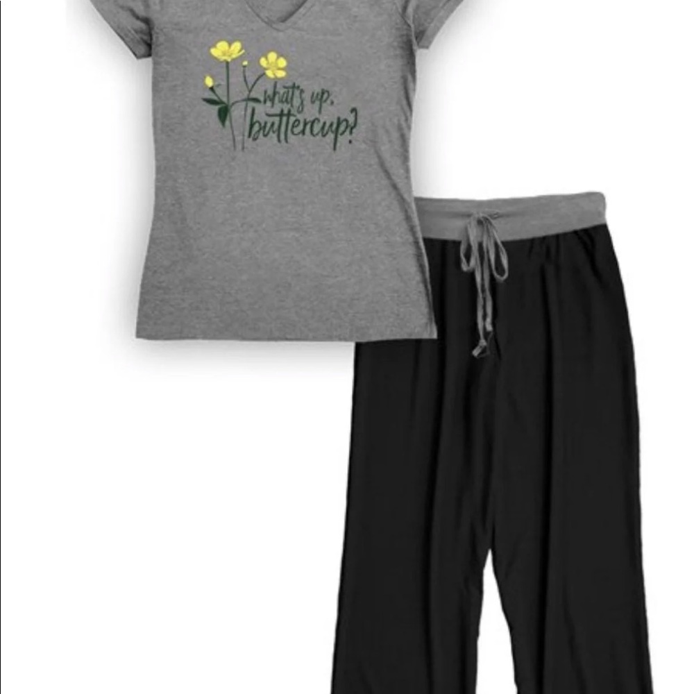 Women’s PJ set. Size 2XL but fits more like a XL